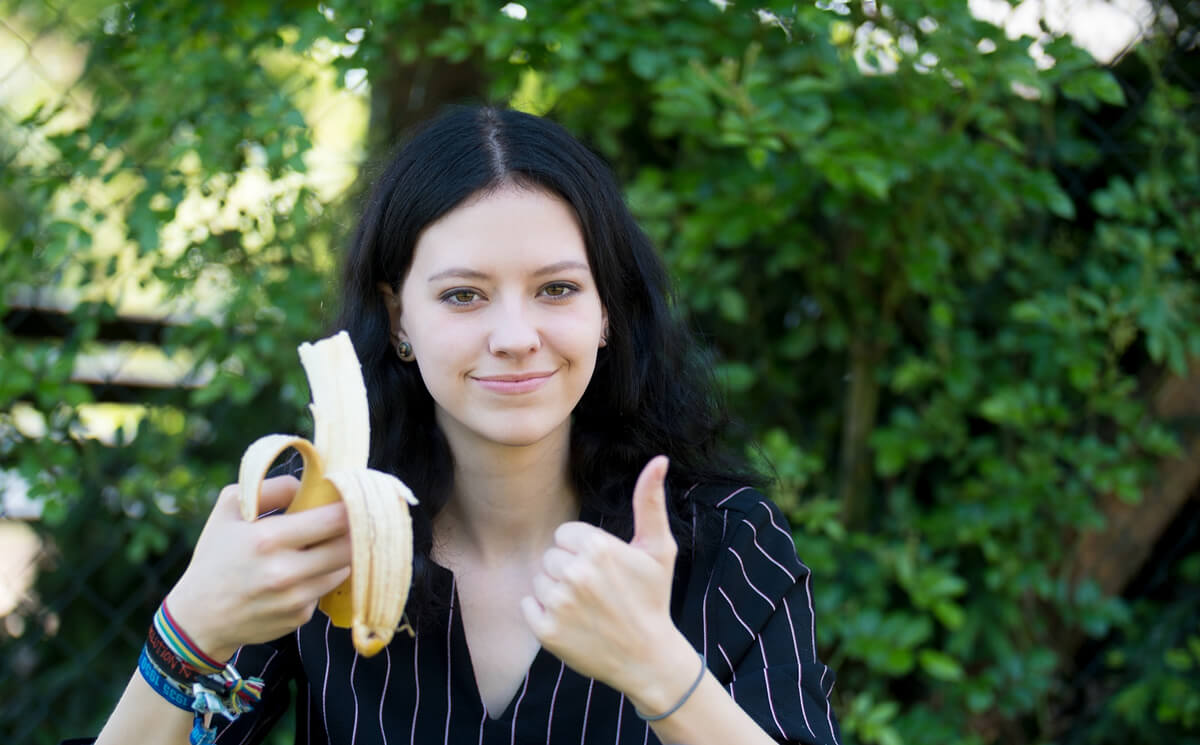 how_to_prevent_hearing_loss_bananas